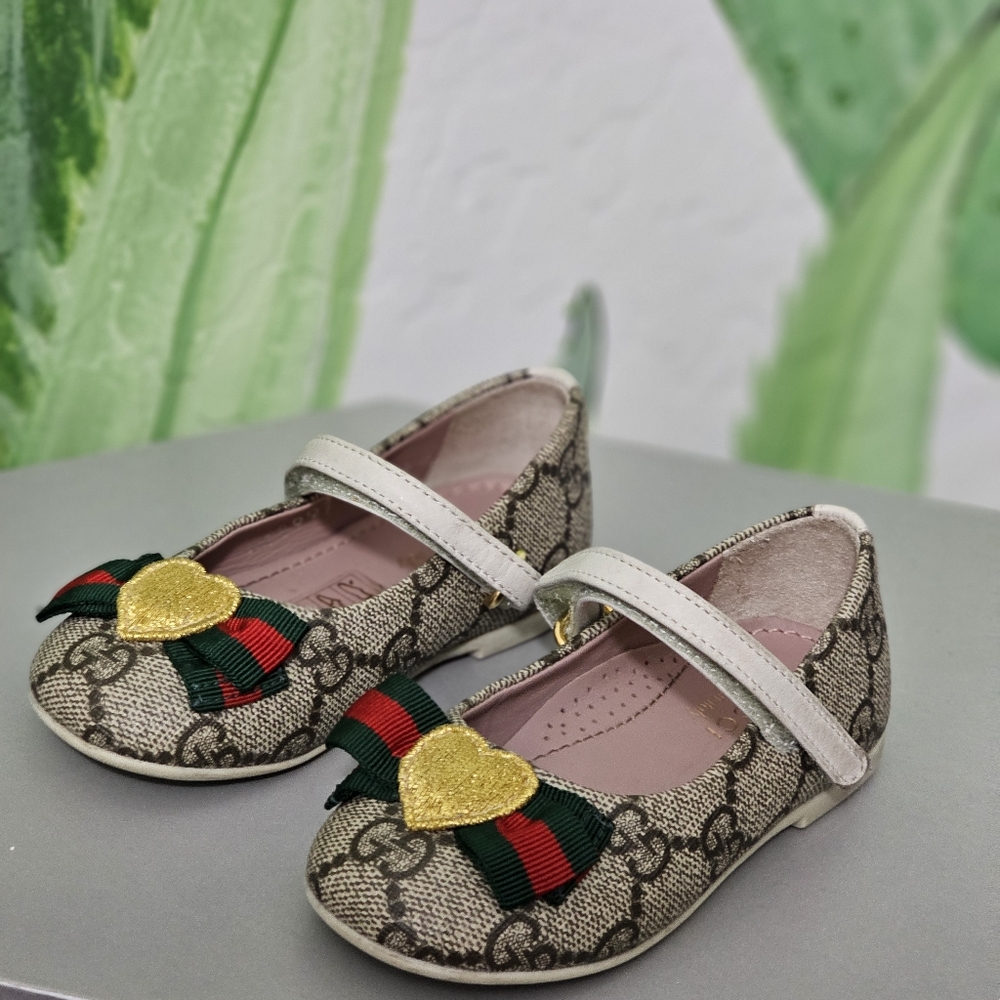 Gucci baby girl shoes